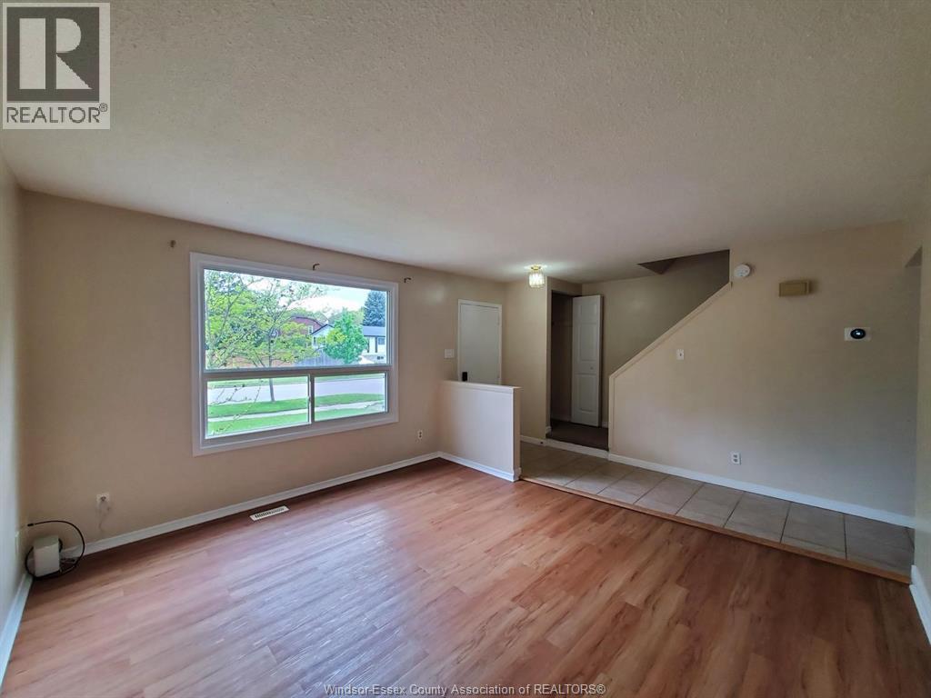 Unit B - 114 LILLIAN DRIVE, Waterloo 2