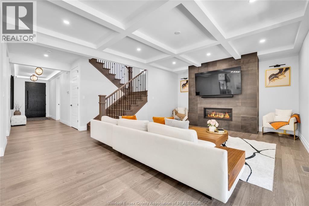 256 XAVIER CIRCLE, Lakeshore 4