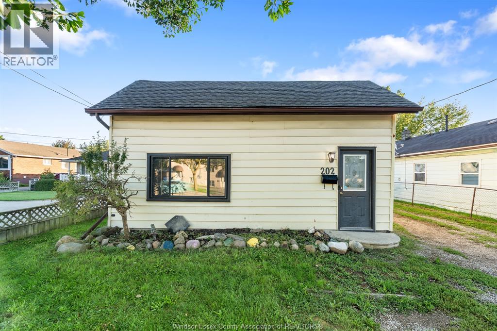 202 SANDYS STREET, Chatham 1