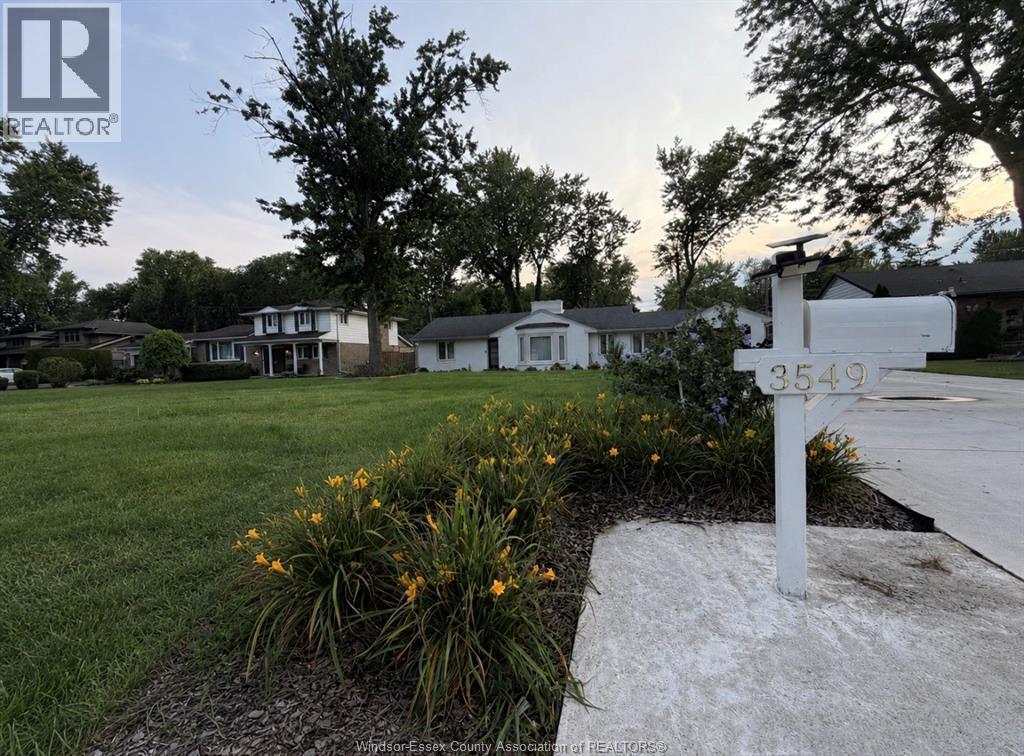 3549 OUELLETTE, Windsor 2
