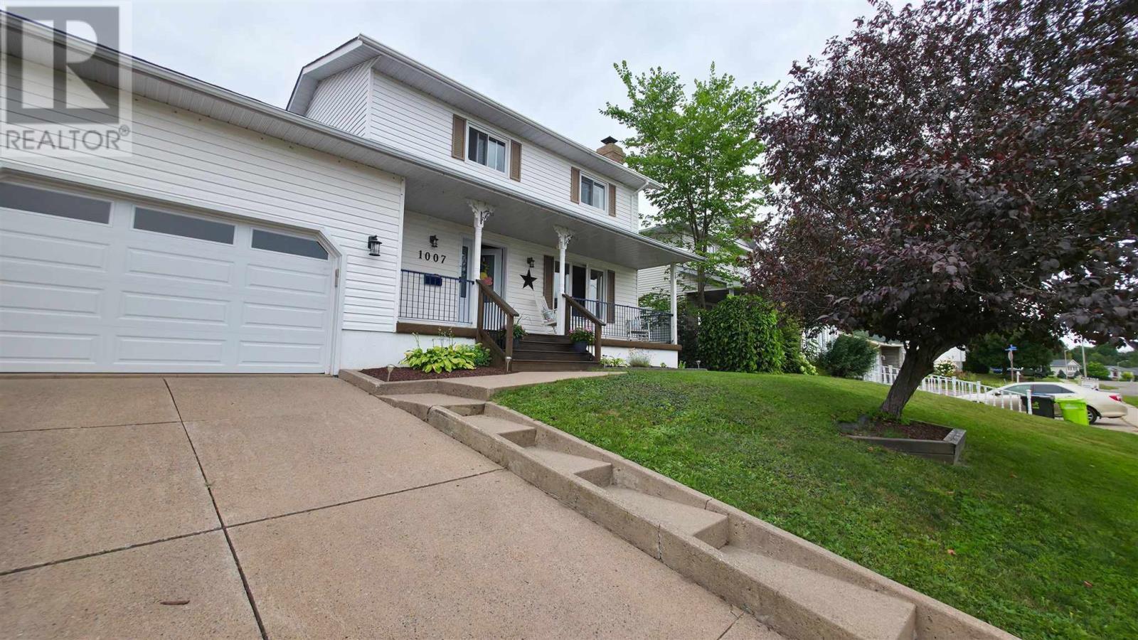 1007 Lake ST, Sault Ste. Marie 3
