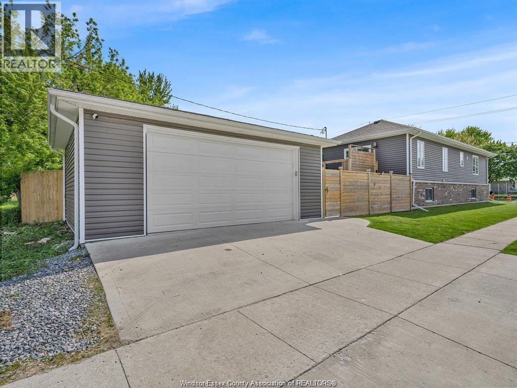 702 Lesperance ROAD, Tecumseh 3