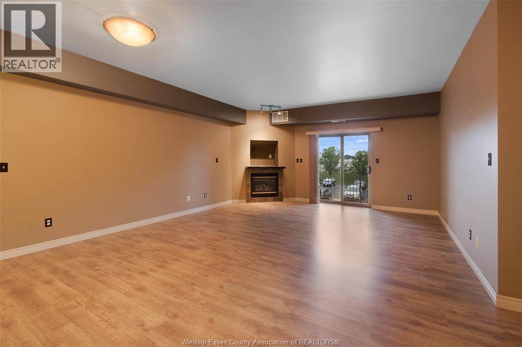 Unit 219 - 5995 ELLIS, LaSalle 3