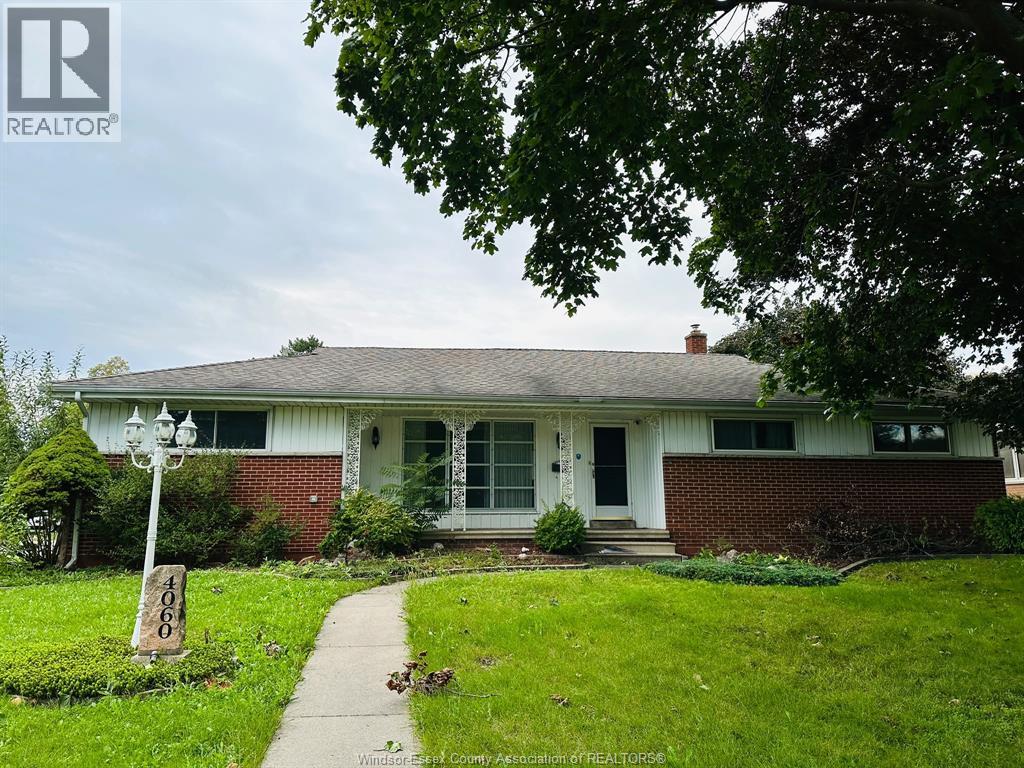 Unit MAIN - 4060 CHURCHILL, Windsor 2