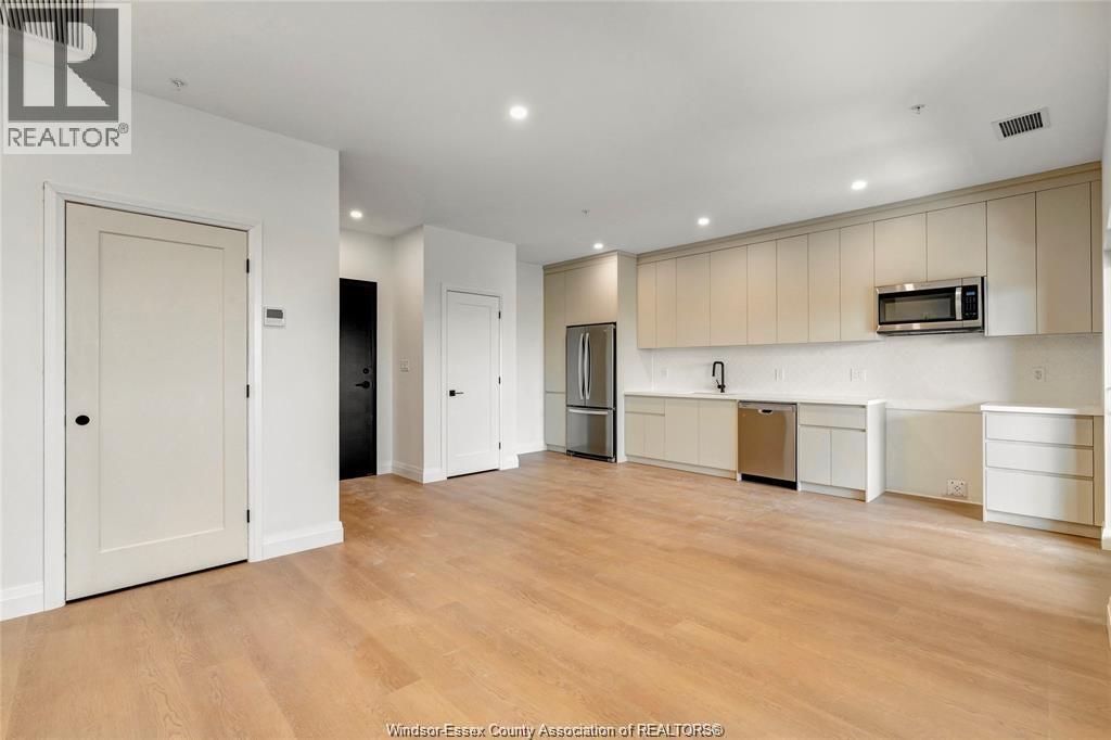 Unit 527 - 4400 LAURIER, LaSalle 5