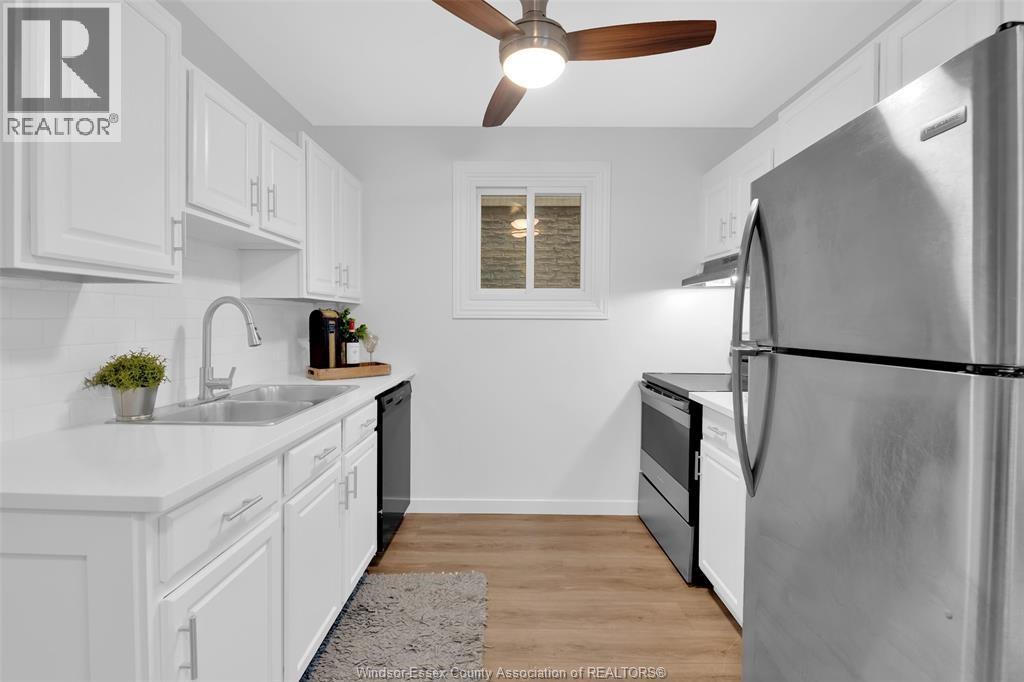 9260 ARNCLIFFE COURT, Windsor 3