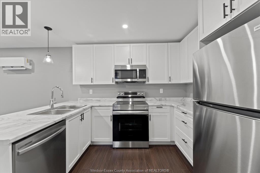 Unit UPPER - 1147 HICKORY, Windsor 4