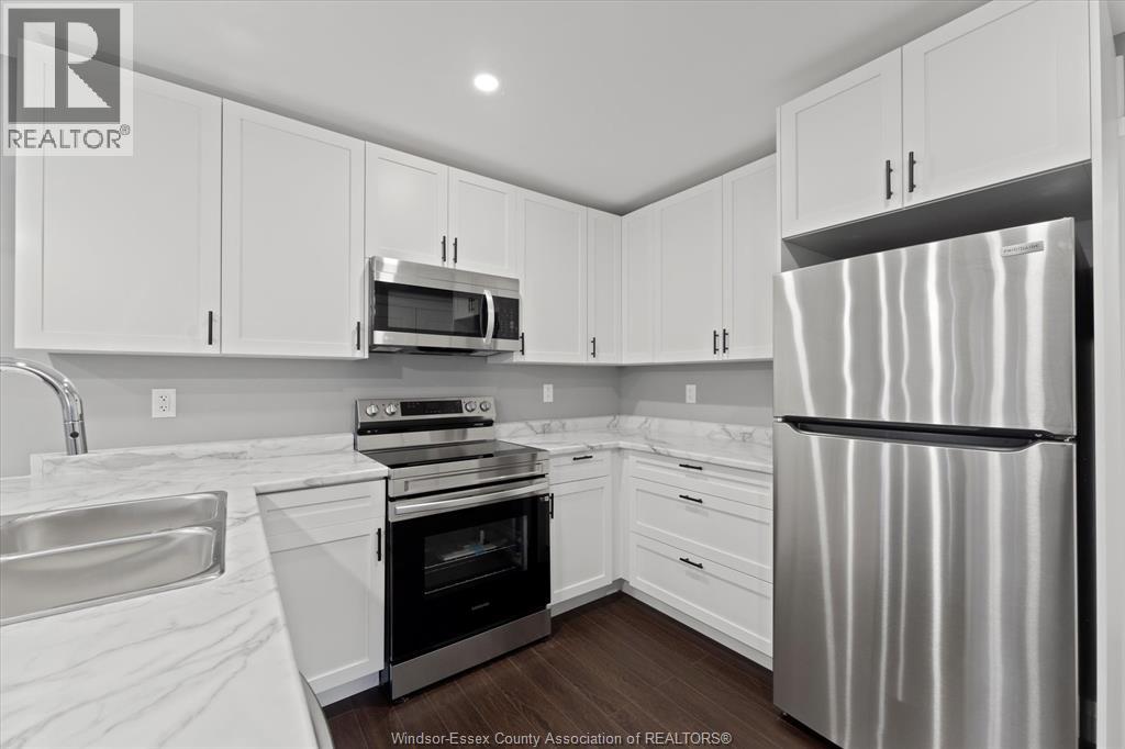 Unit UPPER - 1147 HICKORY, Windsor 5