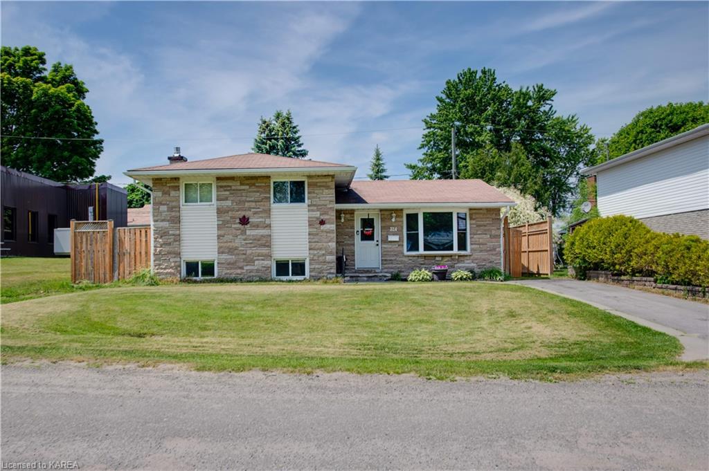 324 Arthur Street, Gananoque, Ontario K7G1B4 For Sale HouseSigma