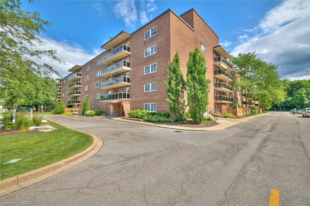 201 196 Scott Street, St. Catharines, Ontario L2N5T2 For Sale