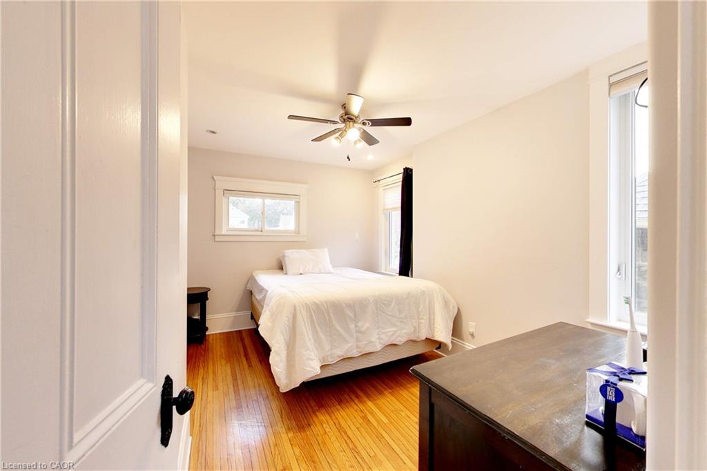 Unit East 1 - 122 Forsyth Street, Sarnia 3