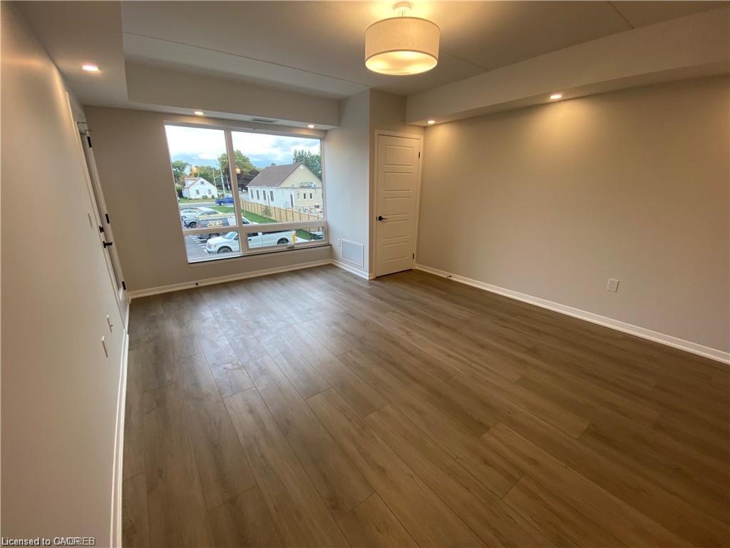 Unit 303 - 3998 Victoria Avenue, Lincoln 5