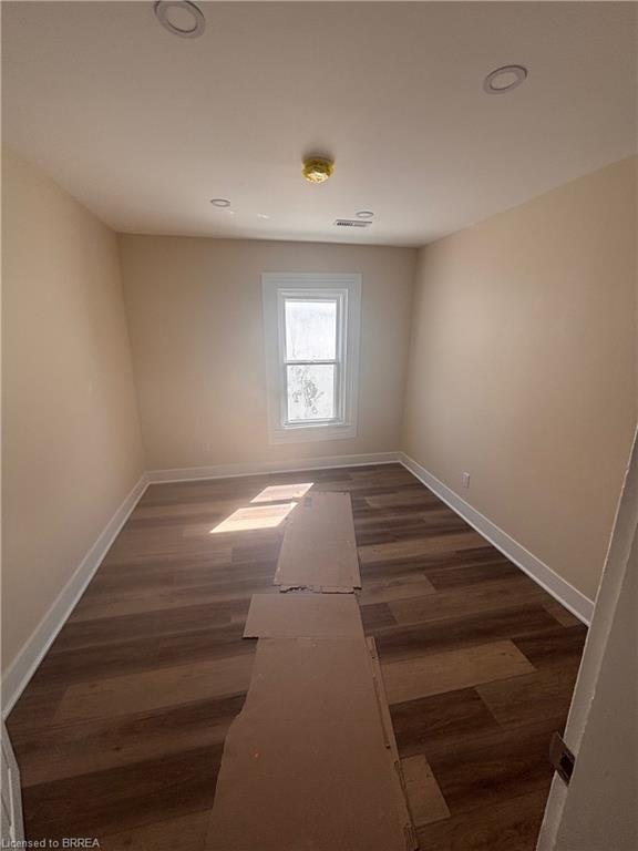 Unit UPPER - 130 King Street, Brant 5