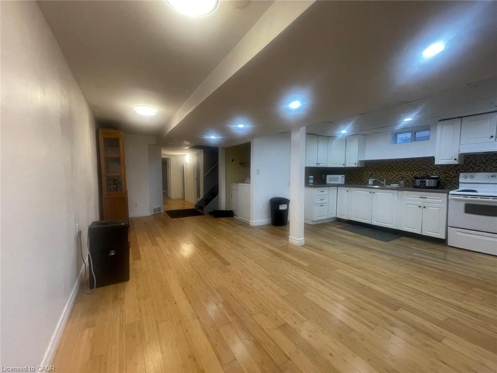 Unit Bsmt - 135 Northgate Drive, Welland 1