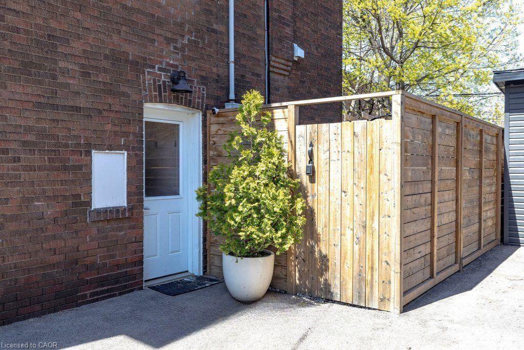 Unit Lower - 269 Stinson Crescent, Hamilton 2