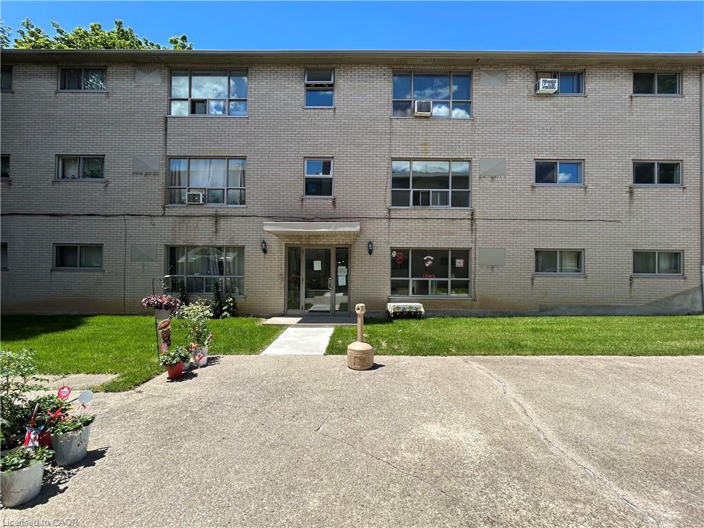Unit 14 - 108 Creighton Road, Dundas 2