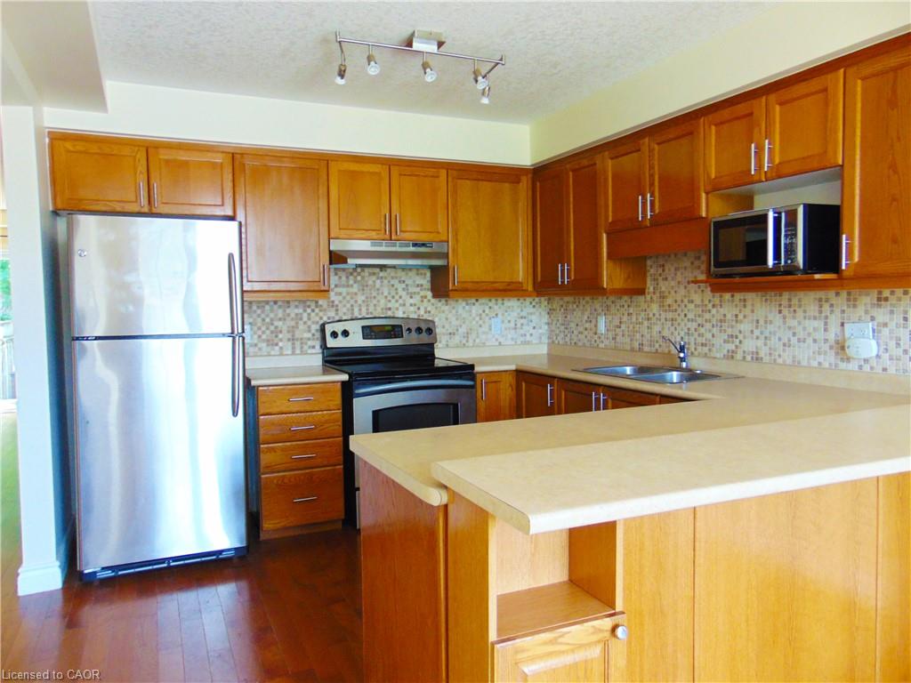 214 Snowdrop Crescent, Kitchener 5