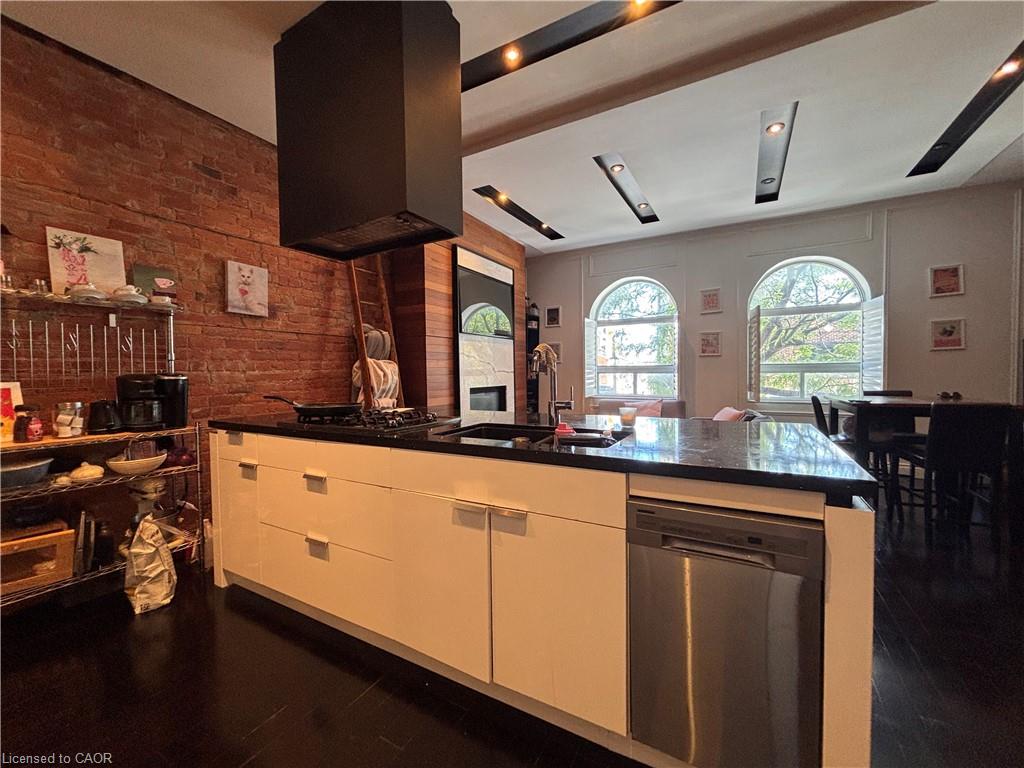Unit Upper - 301 James Street N, Hamilton 4