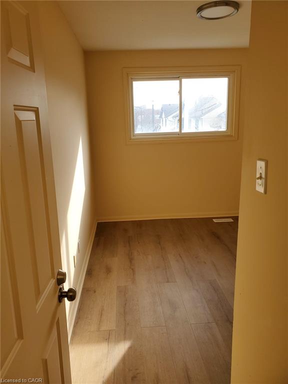 Unit 9 - 225 Shakespeare Drive, Waterloo 4
