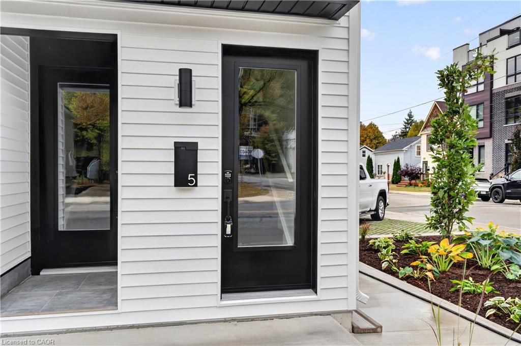 Unit 5 - 332 King Street W, Dundas 4