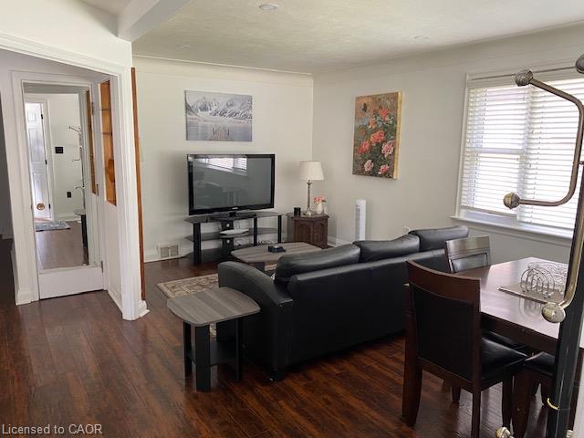 6722 Dunn Street, Niagara Falls 3