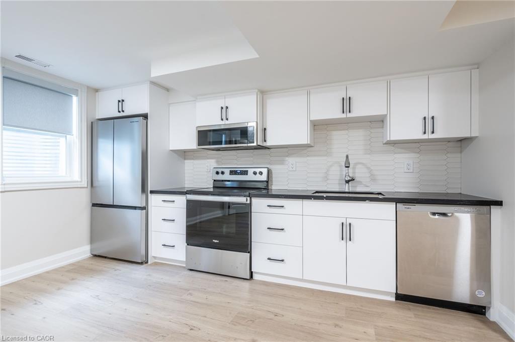 Unit D - 80 Irene Avenue, Stoney Creek 2