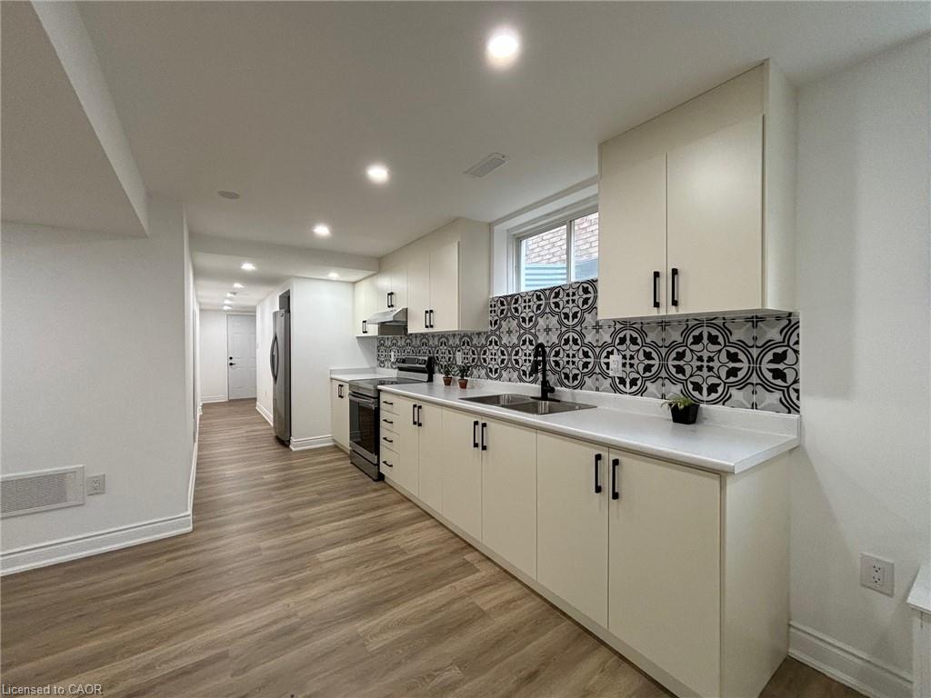 Unit 2 - 340 Watervale Crescent, Kitchener 3