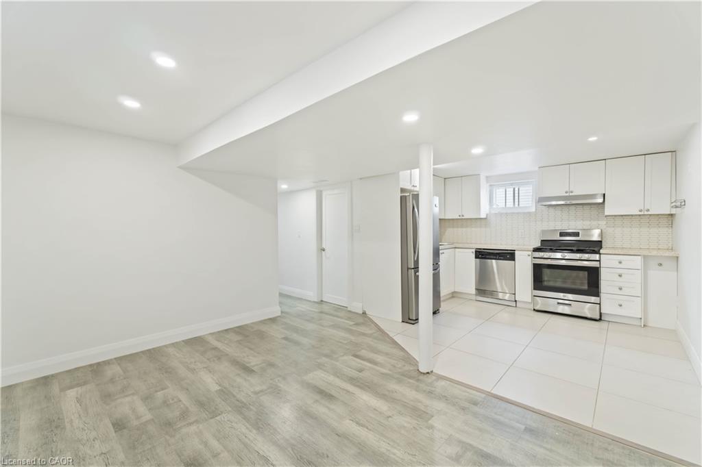 Unit LOWER - 65 Almond Street, Welland 5