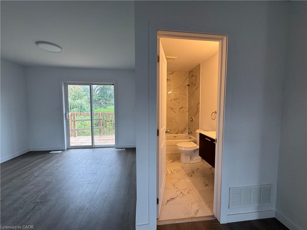 Unit Main - 107 Highriver Trail, Welland 5