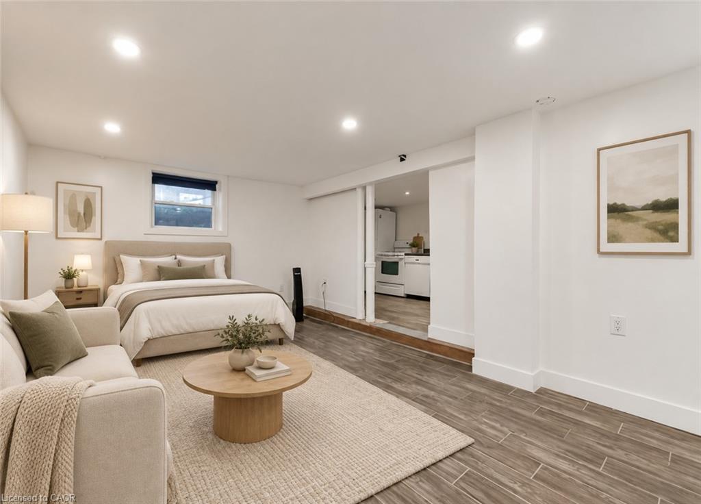 Unit LOWER - 116 Spadina Avenue, Hamilton 3