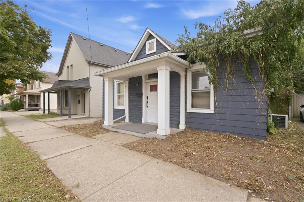 194 Brant Avenue, Brantford 3