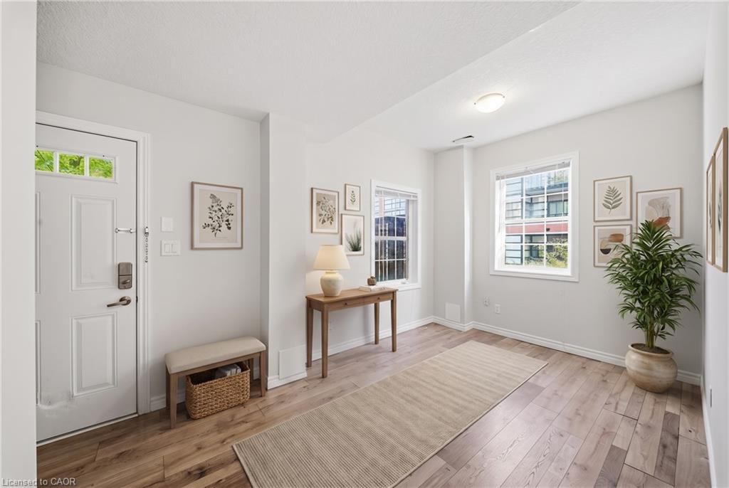 2 Whitehaven Lane, Kitchener 4