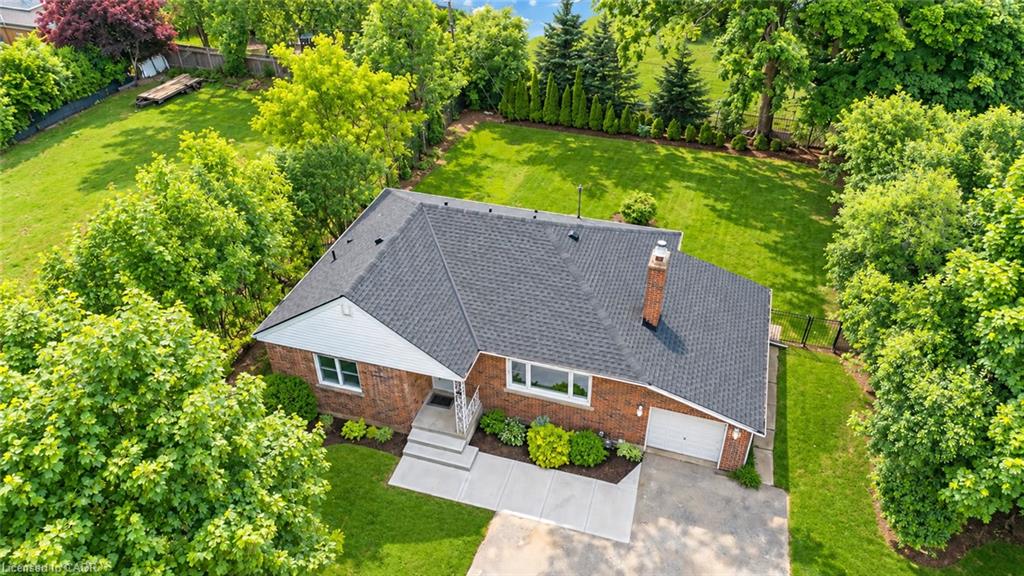 68 Wilson Street E, Ancaster 2
