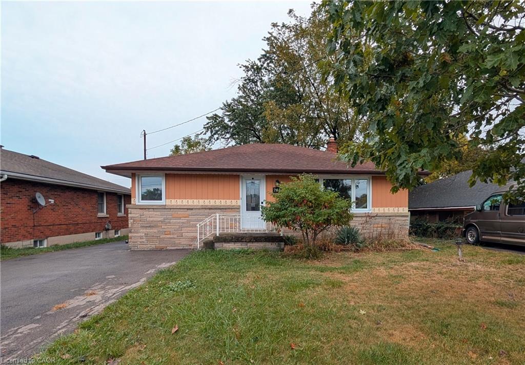 763 Upper Ottawa Street, Hamilton 2