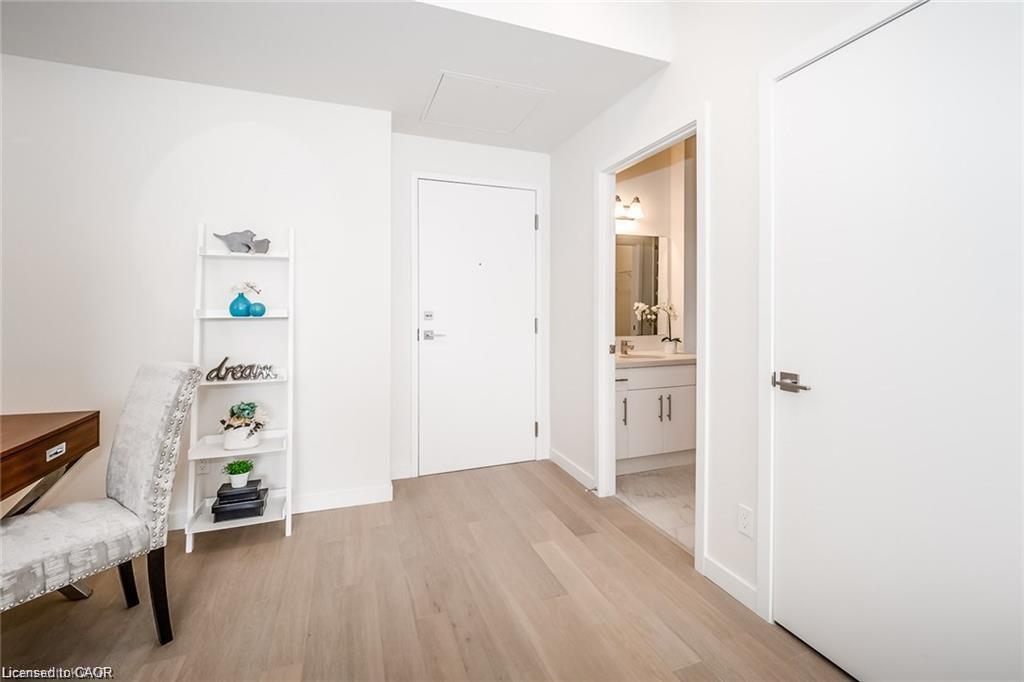Unit 403 - 690 King Street W, Kitchener 3