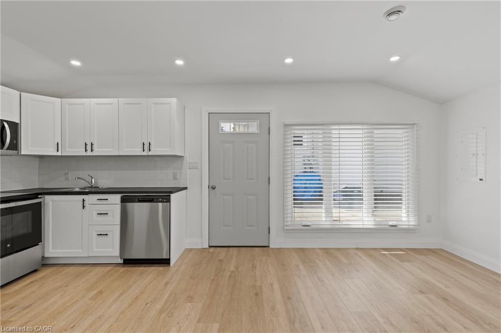 Unit 2 - 362 Gatfield Avenue, Welland 2