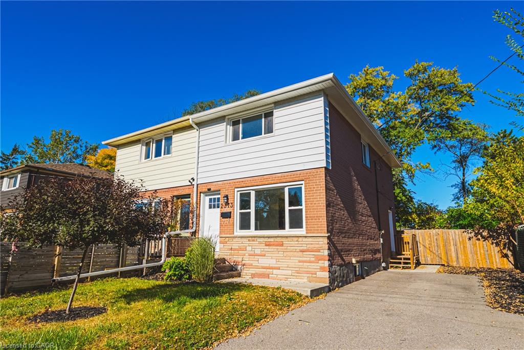 2373 Barclay Road, Burlington 3