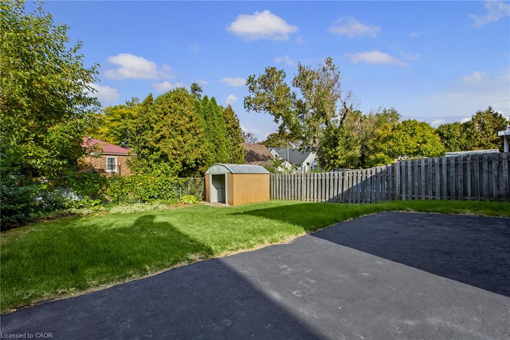 Unit Lower - 156 East 36th Street, Hamilton 5