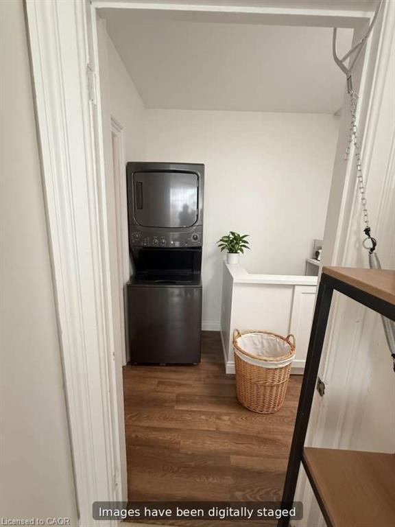 Unit Upper - 107 Brant Avenue, Brantford 3