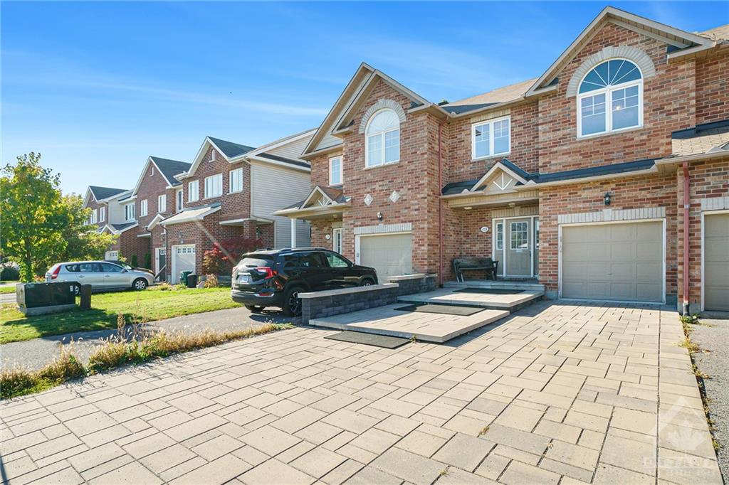 421 CELTIC RIDGE Crescent, Kanata, ON Row Unit, 2 Storey HouseSigma