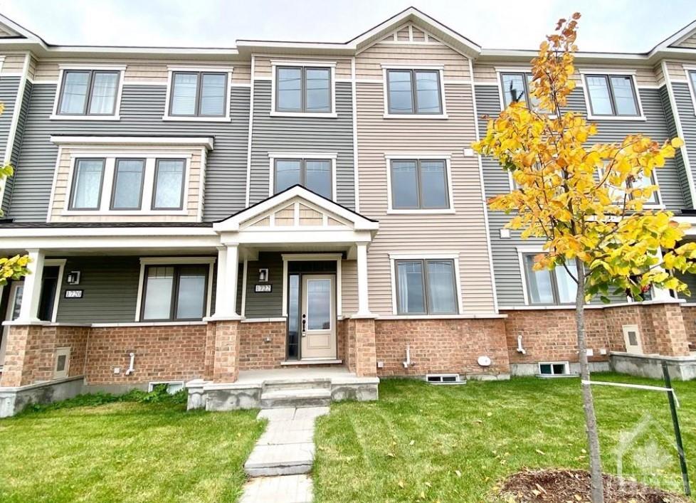 1722 MAPLE GROVE Road, StittsvilleGoulbourn, ON Row Unit, 3 Storey For Rent HouseSigma