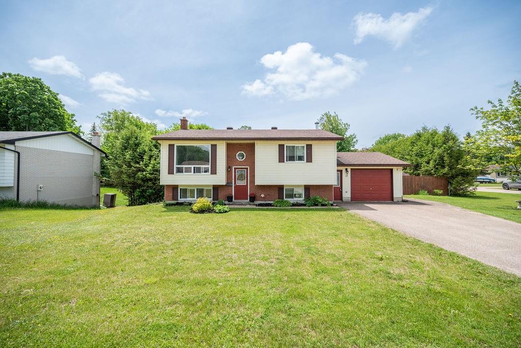 13 ROBERTSON Drive, Beachburg, Ontario K0J1C0 Sold History HouseSigma