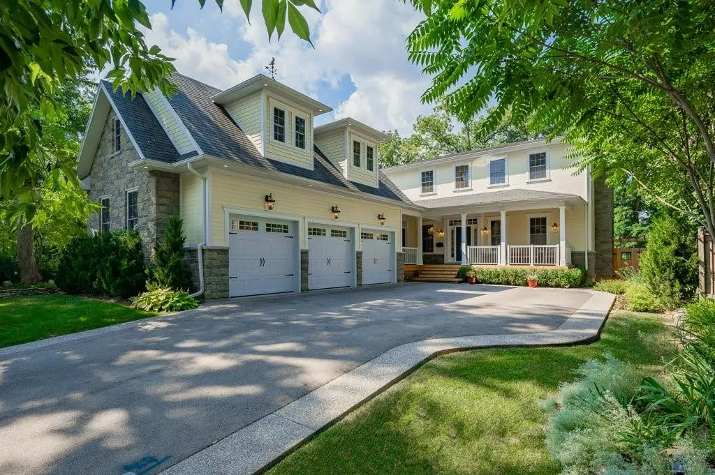 8 Woodward Avenue – Coming Soon to Market